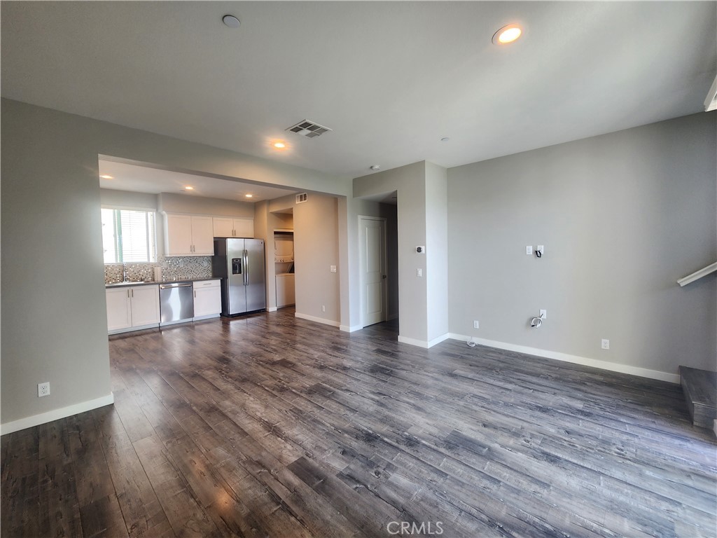 Trailview Townhomes - Residential Lease