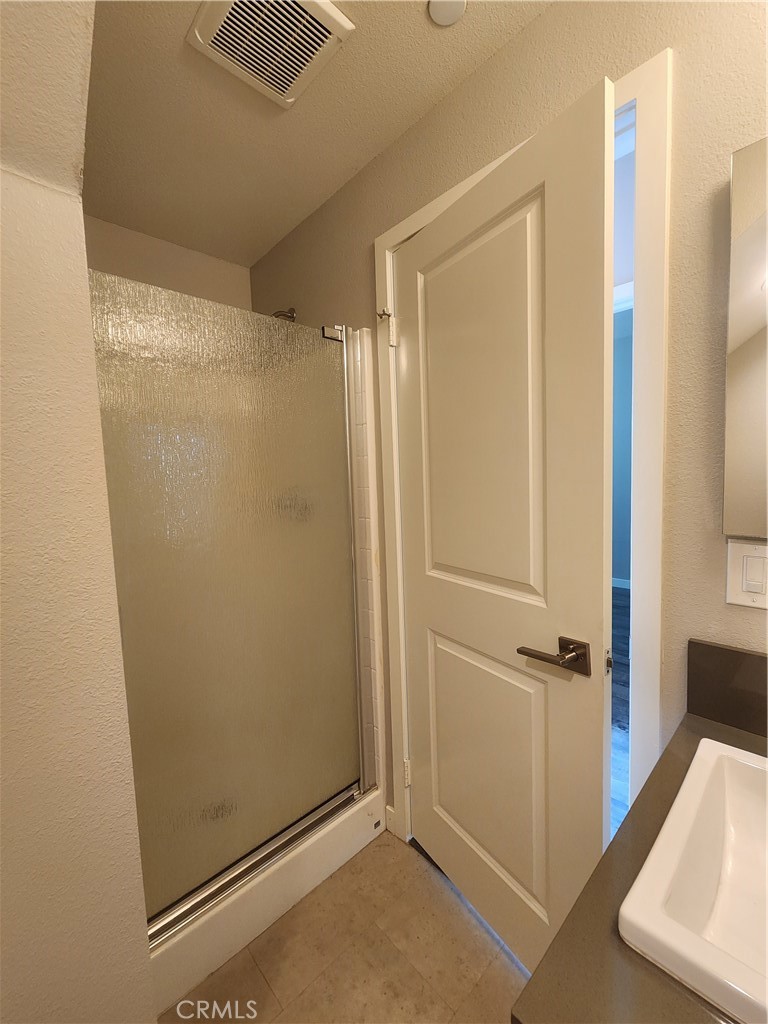 Trailview Townhomes - Residential Lease