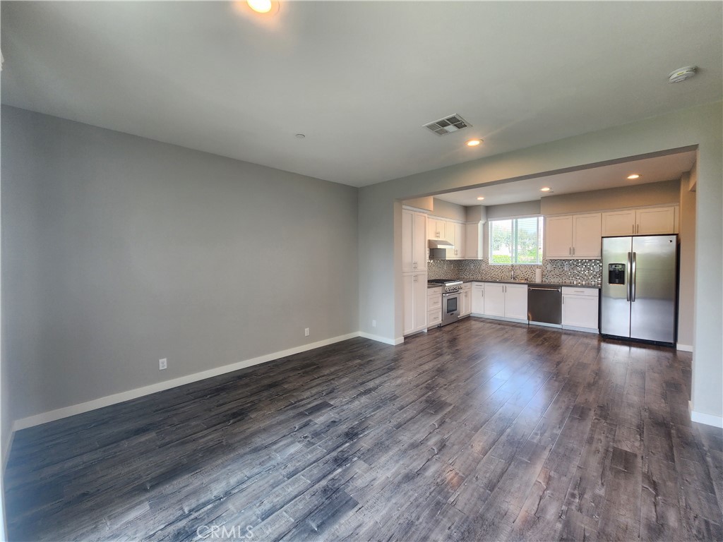 Trailview Townhomes - Residential Lease