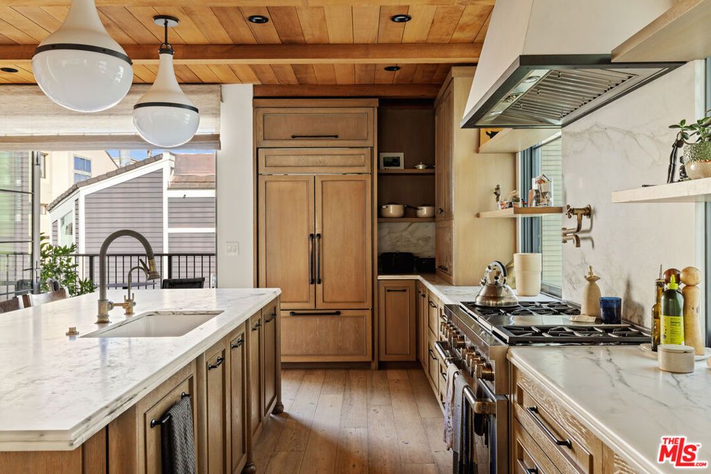 Photo of 4315 Roma Court, Marina Del Rey, CA 90292 (MLS # 26647419)