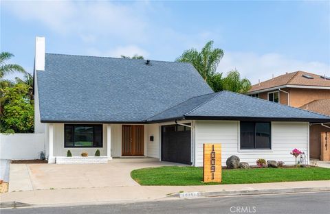 Photo of 10091 Edye Dr, Huntington Beach, CA 92646 (MLS # OC26065399)