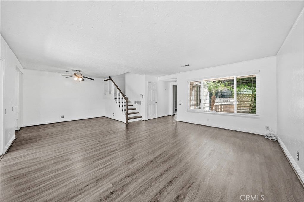 29616 Oakwood Ct