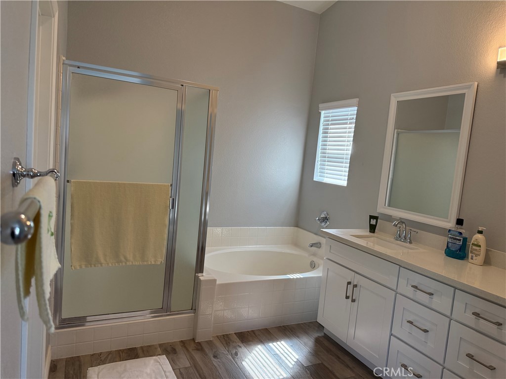 Properties 4 861 Moyano Circle