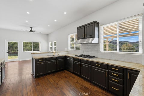 Photo of 22420 Pinewood Court, Calabasas, CA 91302 (MLS # SR26221630)