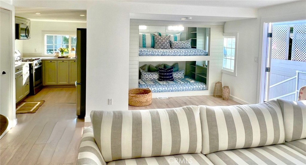 265 Mayflower
