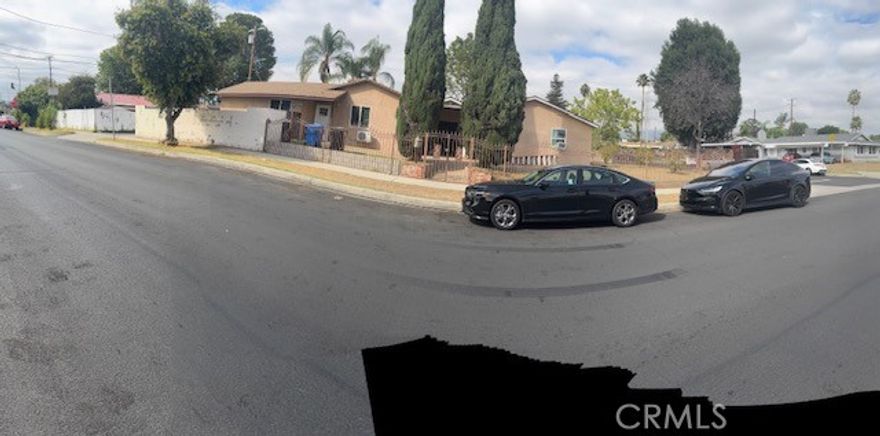 Great Location! located walking distance from Kennedy High School, it's a newly constructed ADU offers 2 bedrooms and 1 bathroom on large lot. It's very close to 118 & 405 freeways.