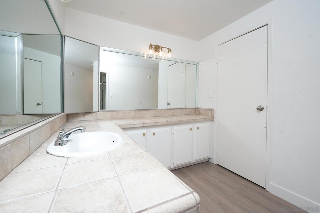 La Jolla - Residential Lease