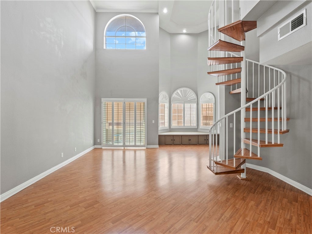 4301 Fulton Avenue 303