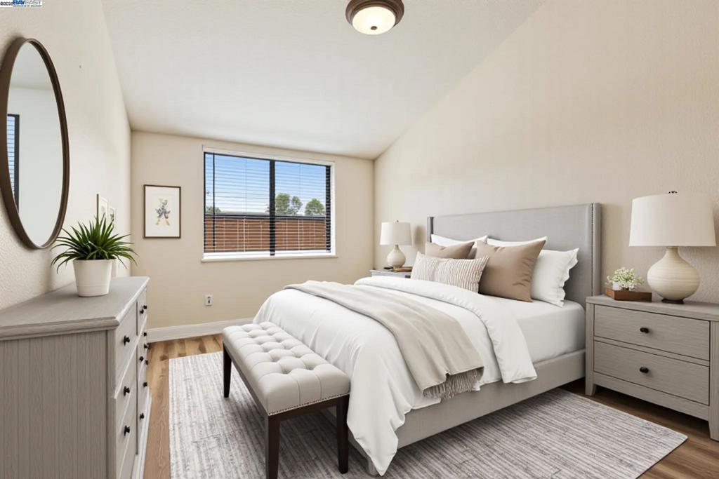 BRENTWOOD VILLA - Residential