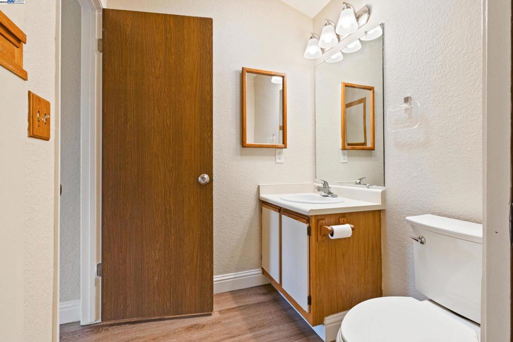 BRENTWOOD VILLA - Residential