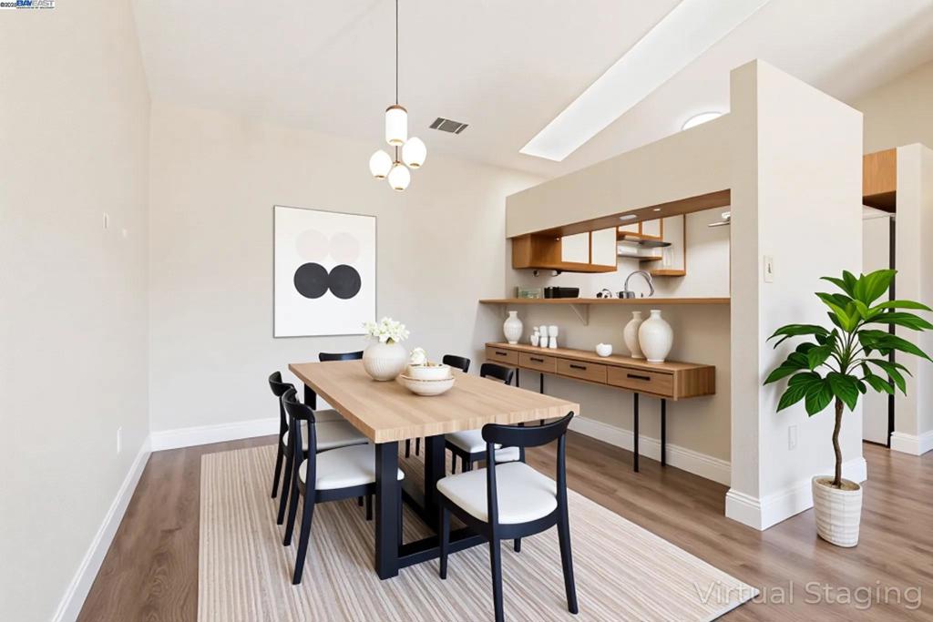 BRENTWOOD VILLA - Residential