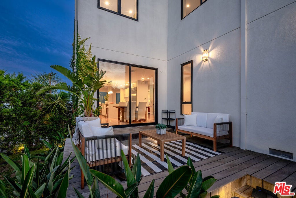 8184 Mannix Drive