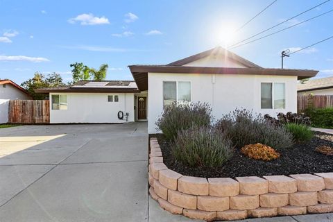 125 Tropicana Drive Oceanside CA 92054