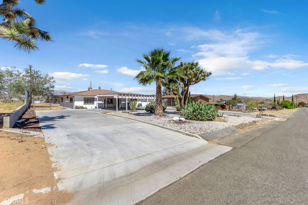 7120 La Habra