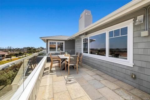 Tiny photo for 332 Calle Mayor, Redondo Beach, CA 90277 (MLS # SB25180617)