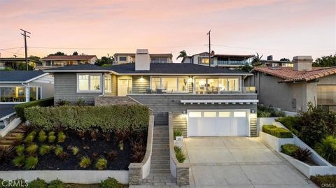 Tiny photo for 332 Calle Mayor, Redondo Beach, CA 90277 (MLS # SB25180617)