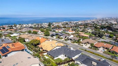 Tiny photo for 332 Calle Mayor, Redondo Beach, CA 90277 (MLS # SB25180617)