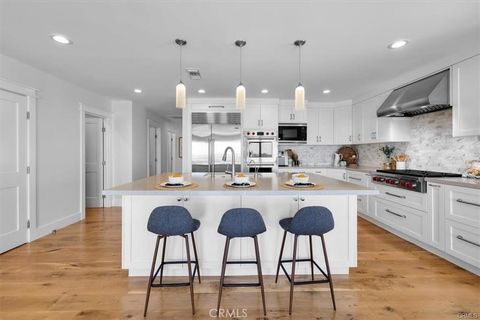 Tiny photo for 332 Calle Mayor, Redondo Beach, CA 90277 (MLS # SB25180617)