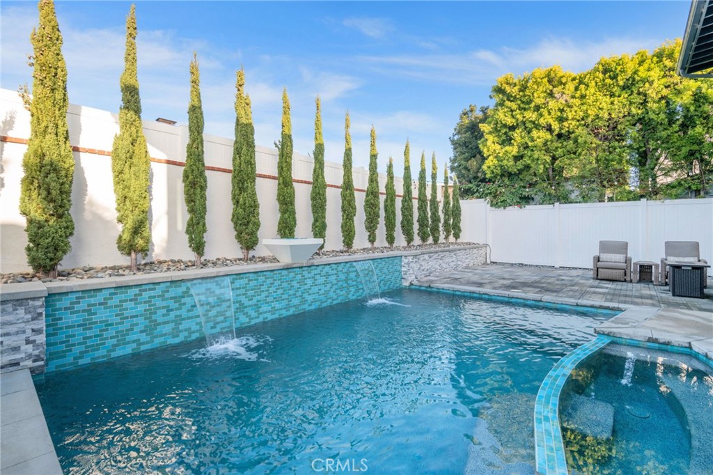 Dana D'Oro (DD) - Residential