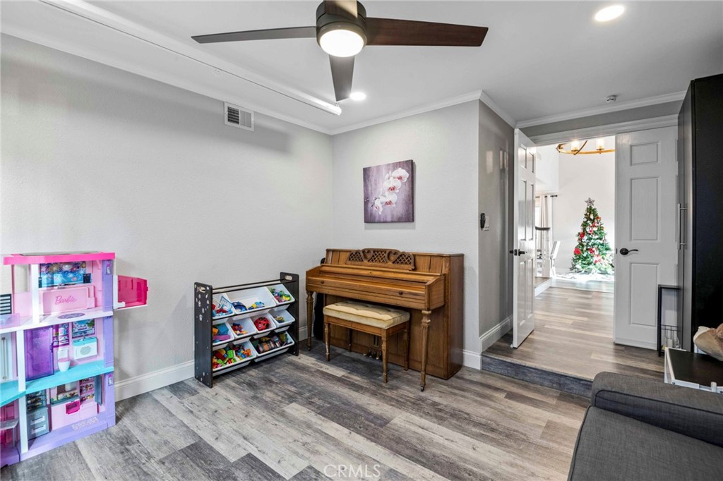 Dana D'Oro (DD) - Residential