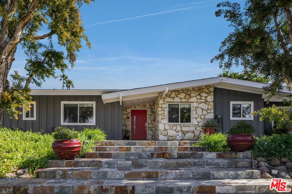 4910 Abbeyville Avenue