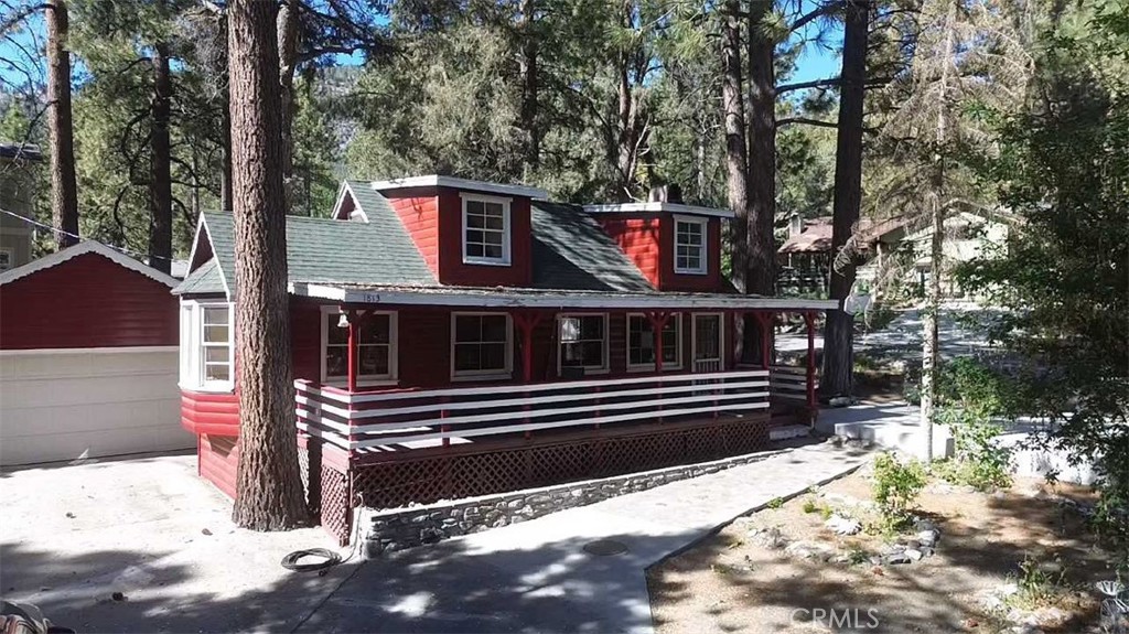1813 Irene Street