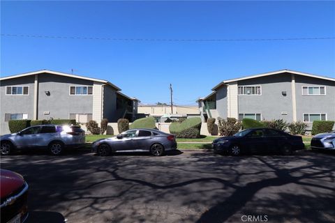 2221 2227 E Westport Anaheim CA 92806