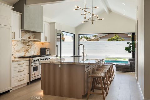 3460 San Rafael Circle Costa Mesa CA 92626