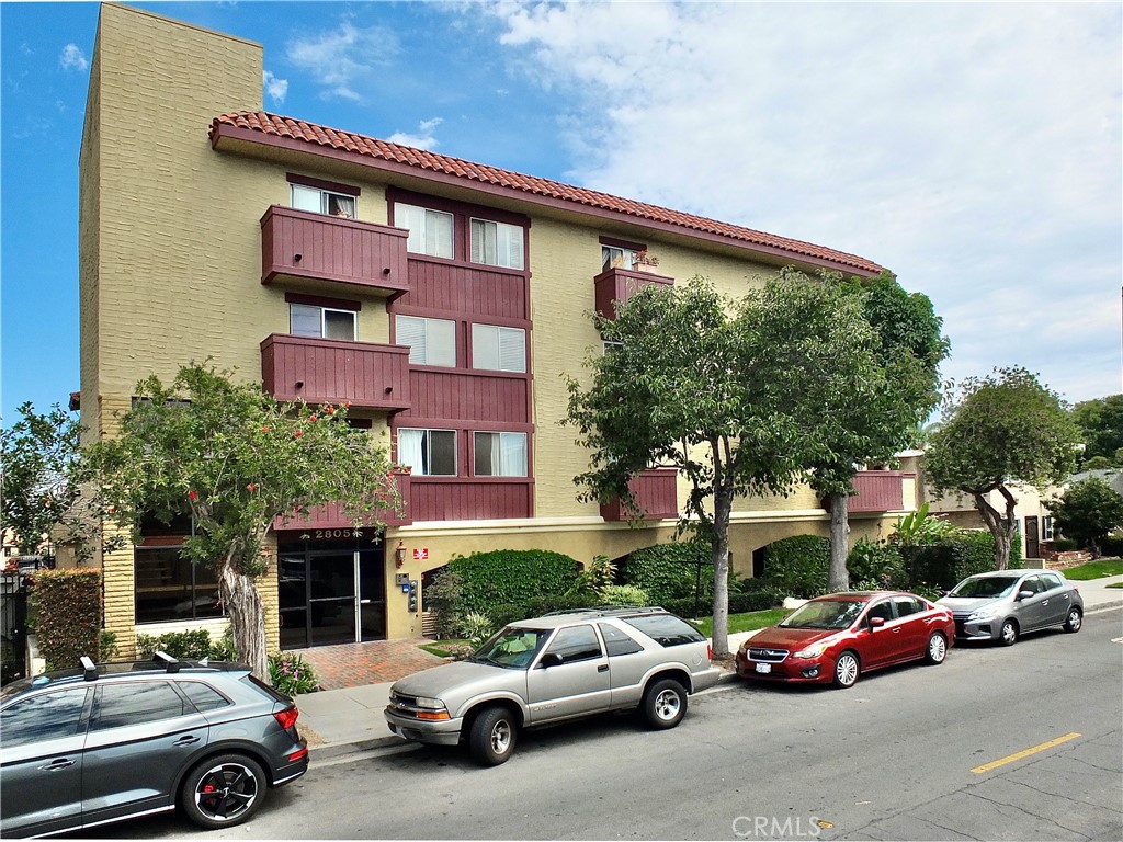 2805 E 3rd Street #10 10