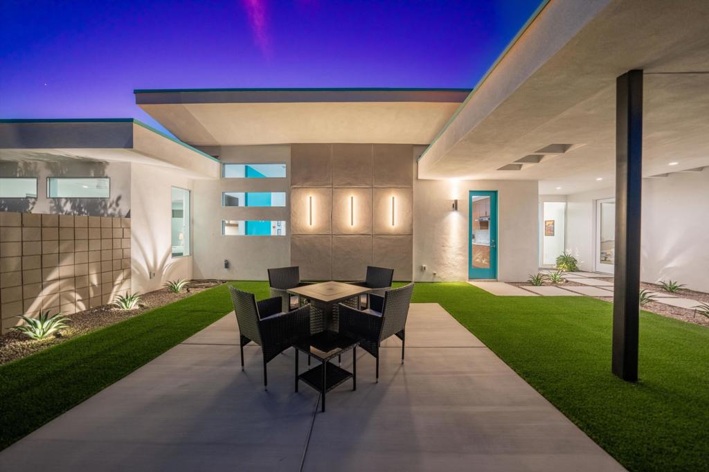 2705 N Biskra Road