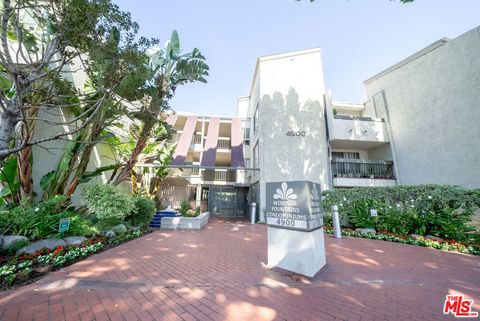 Photo of 4900 Overland Avenue #118, Culver City, CA 90230 (MLS # 24472323)