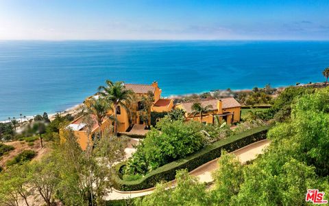 Photo of 3235 Rambla Pacifico St, Malibu, CA 90265 (MLS # 25595761) Photo of 3235 Rambla Pacifico St, Malibu, CA 90265 (MLS # 25595761)