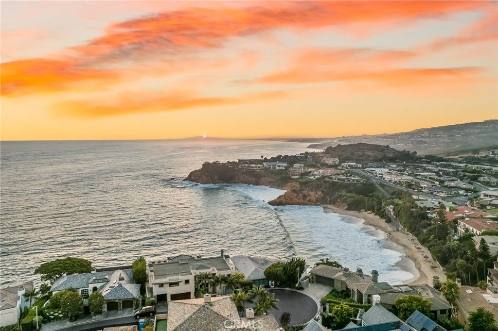 Photo of 199 Emerald Bay, Laguna Beach, CA 92651 (MLS # LG25010352)