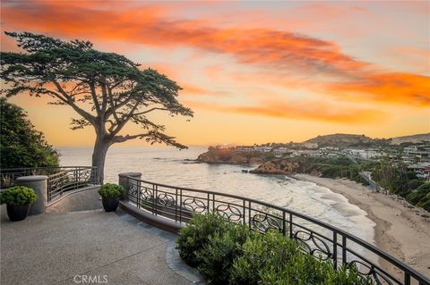 Photo of 199 Emerald Bay, Laguna Beach, CA 92651 (MLS # LG25010352)