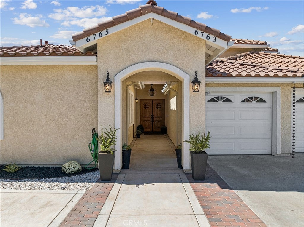 6763 Ridgeside Drive