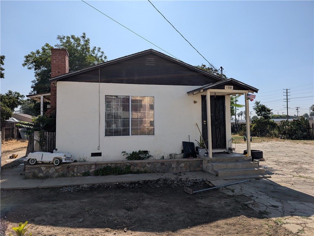 Prime Development Opportunity – 4 Parcels on Cul-de-Sac Rare opportunity for investors or developers! This offering includes four adjacent parcels totaling nearly 30,000 sq ft (29,657 sq ft) located at the end of a cul-de-sac. One parcel features a 2-bedroom, 1-bath home with a detached garage—ideal for rental income or temporary occupancy during development. Flat terrain, excellent access to major freeways, schools, and shopping, and the potential for multi-unit or custom home development (buyer to verify with city). Properties like this don’t come along often—don’t miss the chance to unlock the full potential of this expansive site.