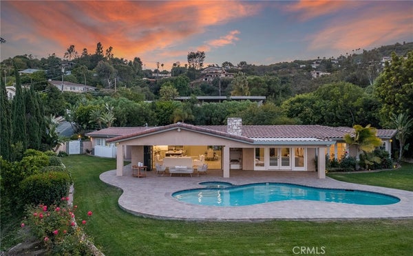30419 MIRALESTE DR, RANCHO PALOS VERDES, CA 90275 - Image 16edc7a97fca6d0e5cefa0515a8801cf/395617287