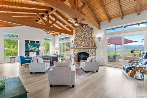Photo of 30659 Diaz Rd, Valley Center, CA 92082 (MLS # 260020960SD)