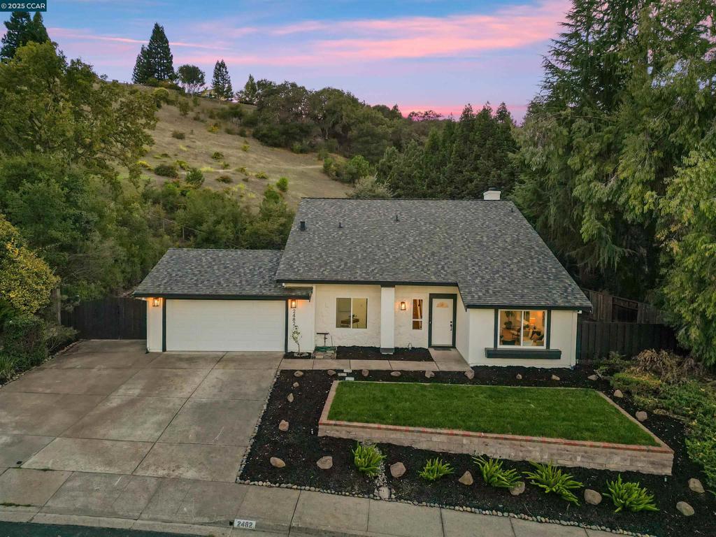 BOLLINGER HILLS - Residential