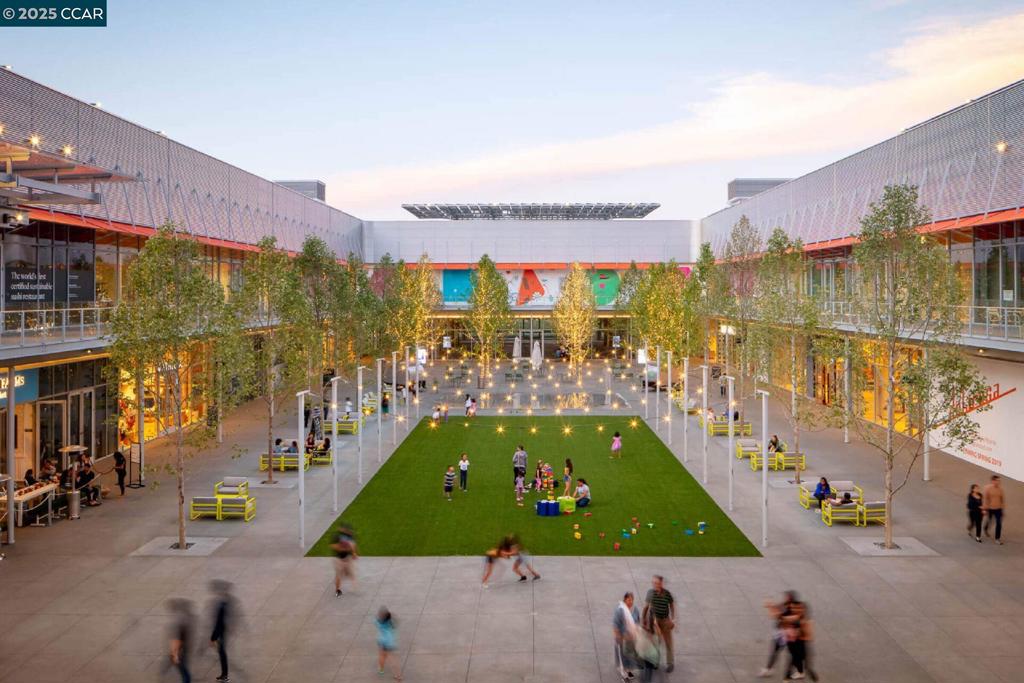 BOLLINGER HILLS - Residential