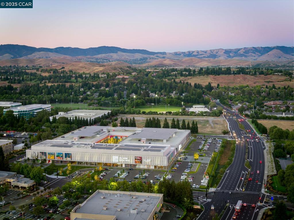 BOLLINGER HILLS - Residential