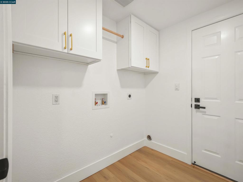 BOLLINGER HILLS - Residential