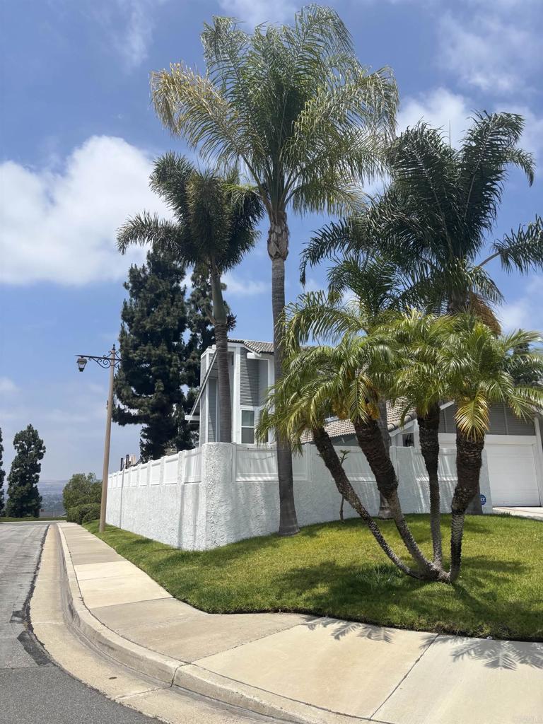 6098 E Silverspur Trail