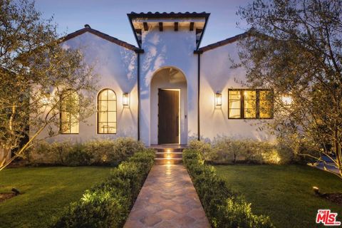 361 N Laurel Avenue Los Angeles CA 90048