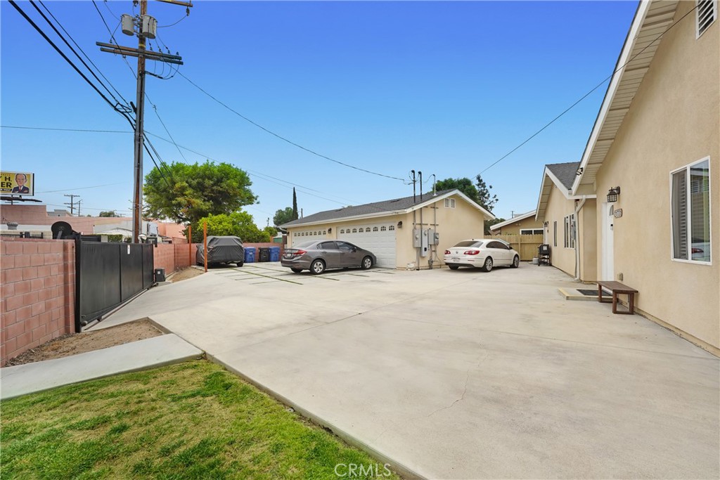21733 Tuba Street