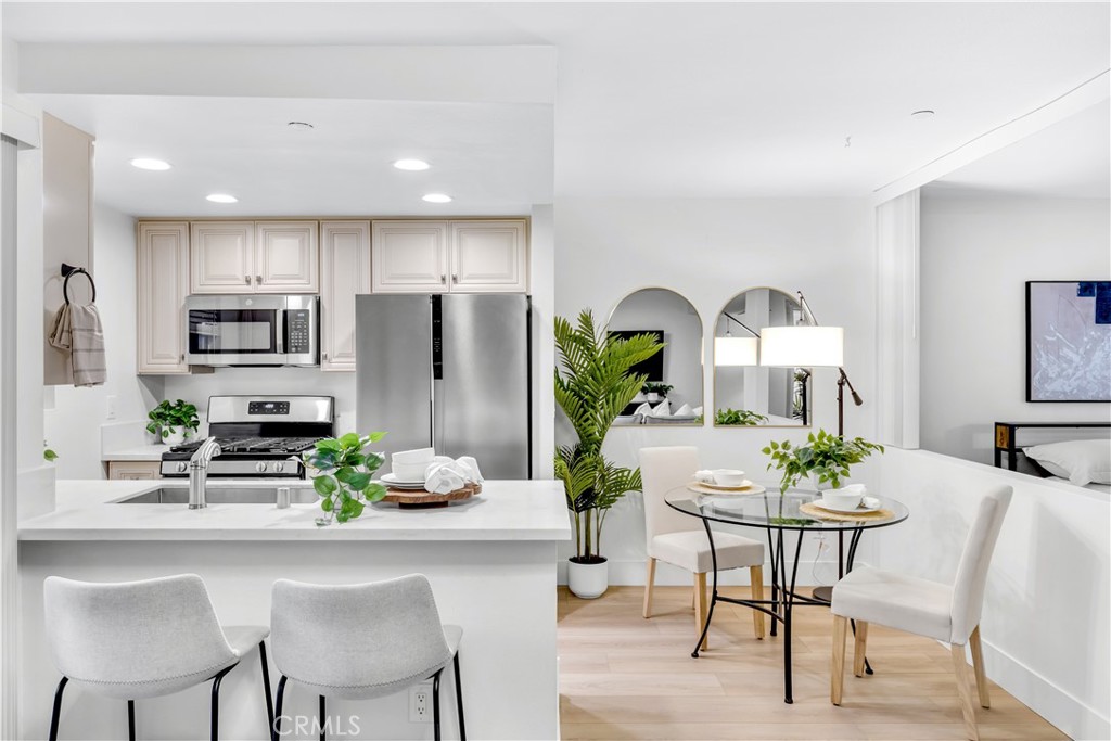 Vista Pacifica (VP) - Residential