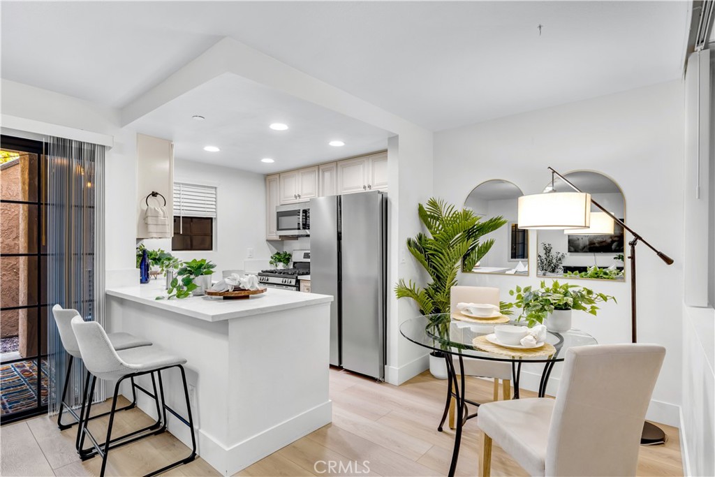 Vista Pacifica (VP) - Residential