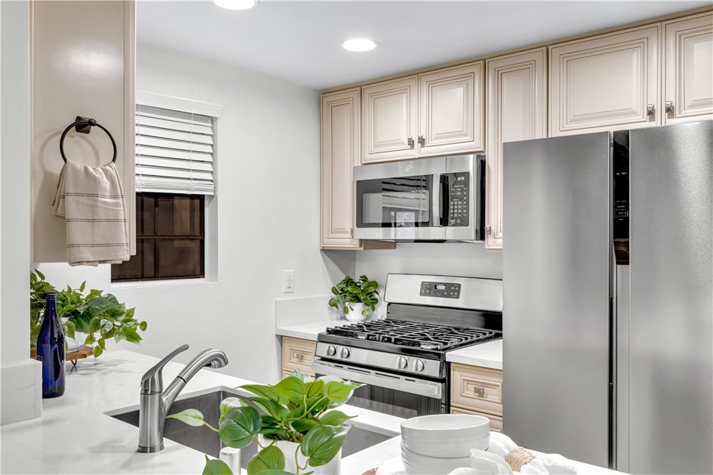 Vista Pacifica (VP) - Residential