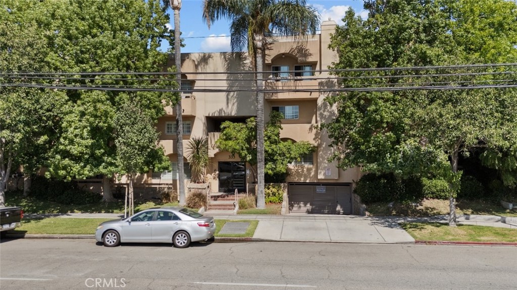 Welcome to 333 W Alameda Ave Unit 206, a well-maintained two-story townhouse in a quiet 16-unit complex in the heart of Burbank. This 2-bedroom, 3-bathroom home offers space, comfort, and a great location. Inside, you will find new flooring throughout, an updated kitchen, and a bright, open living area ideal for relaxing or entertaining. The layout includes two spacious en-suite bedrooms on the upper level, offering privacy and convenience. Features include in-unit laundry, central air and heat, and all appliances provided including refrigerator, washer, and dryer. The unit also offers two secure parking spaces and ample storage. Located just minutes from downtown Burbank, studios like Disney and Warner Bros., parks, shopping, and dining. Situated within the highly rated Burbank Unified School District with easy freeway access. This is a fantastic rental opportunity in a clean and welcoming community.