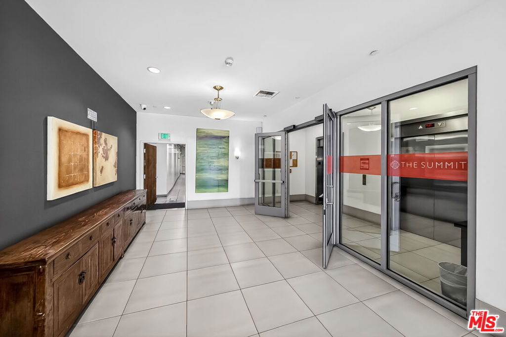 3223 W 6th Street 305